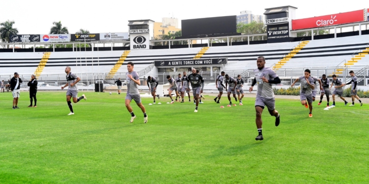 Em duelo de equipes que ainda não venceram no 2º turno, Ponte recebe vice-lanterna Chapecoense no Majestoso