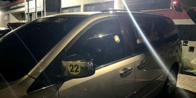 Carro com candidato a prefeito de Mogi Guaçu é alvo de tiros