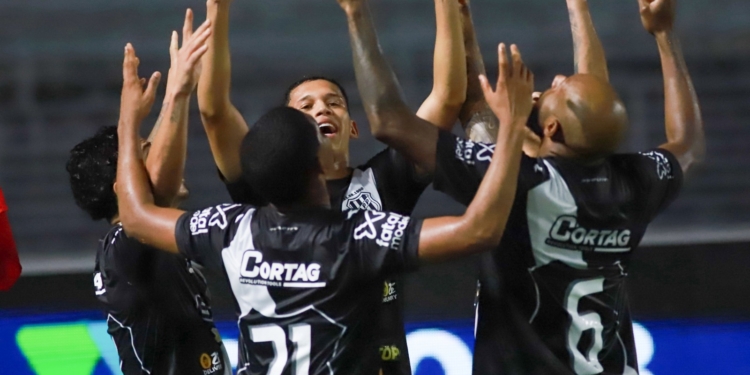 Com mais um gol de Dodô nos acréscimos, Ponte volta a vencer fora de casa após sete meses