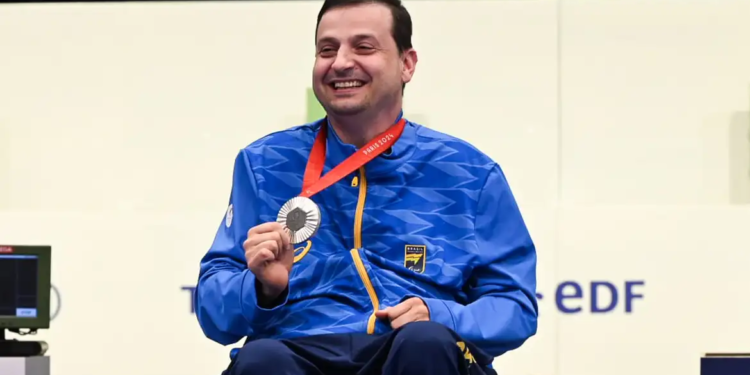 Alexandre Galgani ganha medalha inédita para o país no tiro esportivo