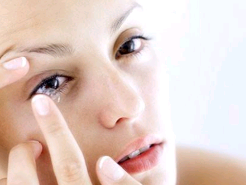 Tempo seco faz aumentar infecção por lente de contato