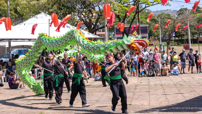 Festival da Lua une tradição chinesa e tecnologia em evento gratuito em Campinas