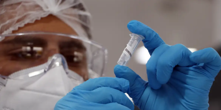 Anvisa aprova atualização de vacina contra covid-19