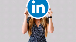 Cuidados básicos para você tomar com o seu perfil no LinkedIn – por Karine Camuci