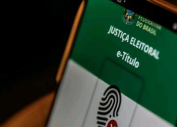 A menos de 30 dias do 1º turno, eleitores devem atualizar e-Título