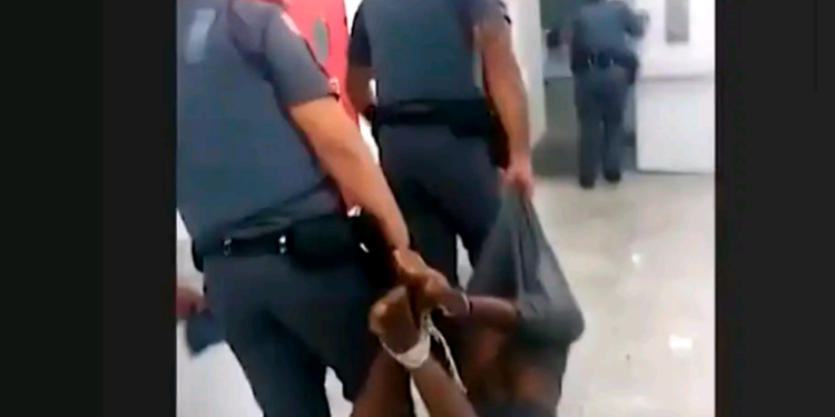 Justiça militar absolve policiais que tinham levado homem amarrado