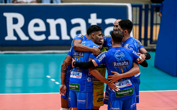 Vôlei Renata vence mais uma e retoma liderança do Paulista