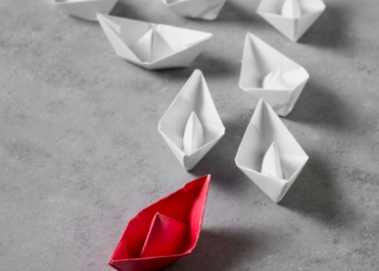 Você é o profissional que leva o problema ou a solução para o seu gestor? – por Karine Camuci