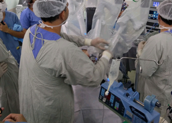 Técnica com robôs feita pela USP gera menor trauma e maior precisão em cirurgias