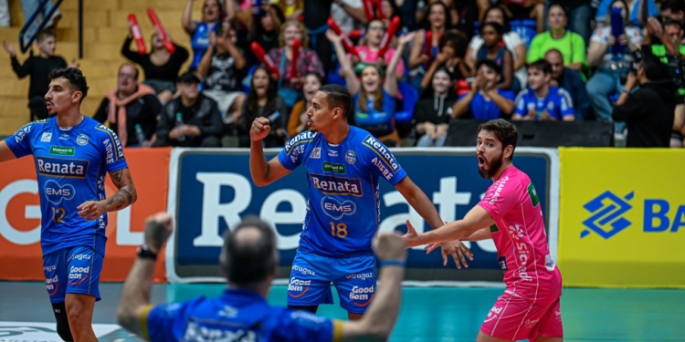 Vôlei Renata estreia na Superliga com vitória no Taquaral