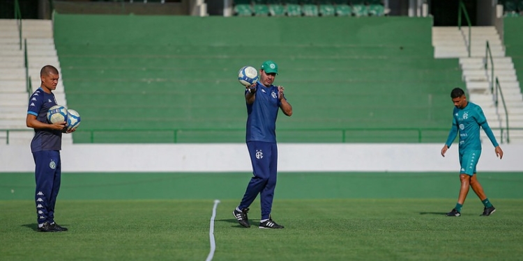 Guarani tenta evitar que goleada no Recife impacte o emocional do time