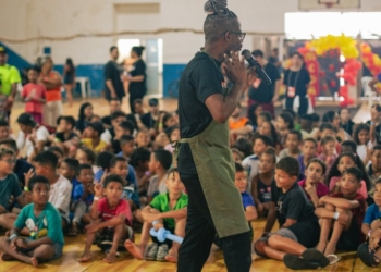 Ação social leva sabor da infância às crianças das comunidades Gênesis, Capadócia e Nilópolis