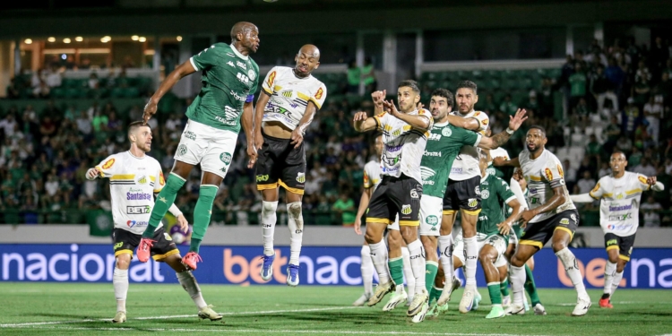 Guarani perde do Novorizontino no Brinco e vê a Série C mais próxima