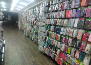 Fiscalização apreende capas de celulares no Centro de Campinas