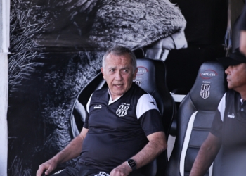 Nelsinho Baptista: em busca da 1ª vitória como técnico no Dérbi; confira retrospecto