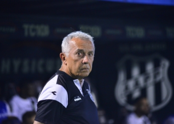 Derrota no Dérbi: Nelsinho entrega o cargo e não é mais técnico da Ponte