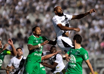 Zagueiro Sérgio Raphael escapa de punição e está liberado para rodadas finais da Série B