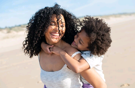 Artigo: O frizz da questão – por Anna Beatriz Azem