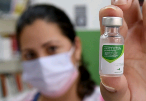 Campinas aplica vacinas contra HPV e de rotina durante ação em escolas