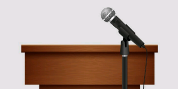 A coragem de falar: minha jornada na comunicação – por Cecília Lima