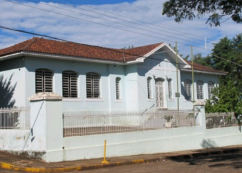 Que saudade da professorinha – por José Pedro Martins