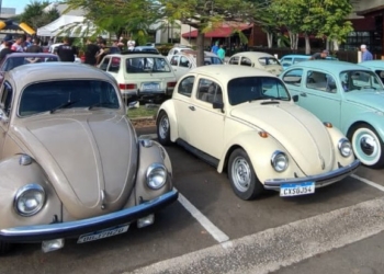 Encontro de Carros Antigos tem também diversão para os pequenos