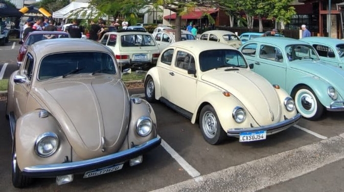 Encontro de Carros Antigos tem também diversão para os pequenos