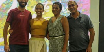 ‘Você culpa seus pais por tudo. Isso é um absurdo. São crianças como você’ – por Lívia Campos Silva