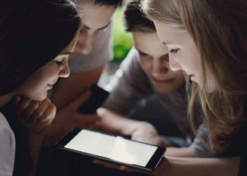 O impacto devastador das redes sociais na saúde mental dos adolescentes – por Luis Norberto Pascoal