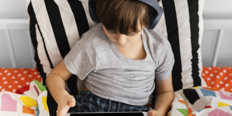 Artigo: Como reduzir o tempo de tela das crianças? – por Rafael Terra