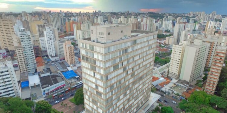 Prefeito eleito de Americana-SP.