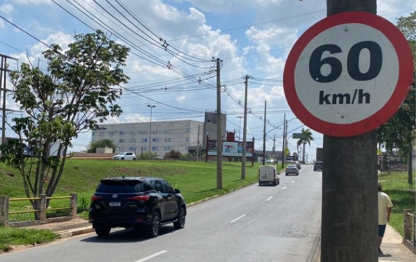 Radares já registraram quase 10 mil infrações por excesso de velocidade em Jaguariúna