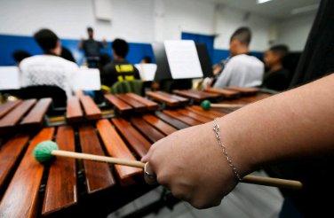 Projeto Primeira Nota abre cadastro para aulas gratuitas de música e canto
