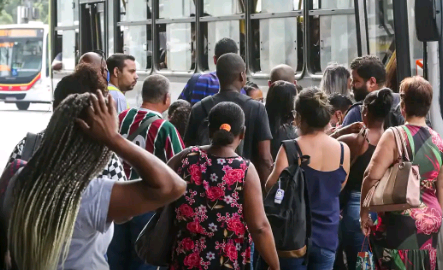 Cresce número de mulheres responsáveis por domicílios, revela Censo