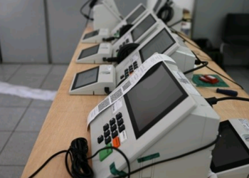 Cerca de 50 mil urnas são preparadas e lacradas para o 2º turno