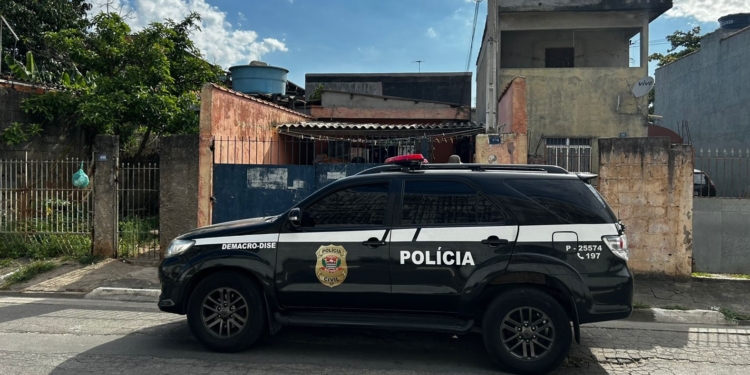 Polícia Civil desarticula grupo criminoso especializado em roubo de caminhões