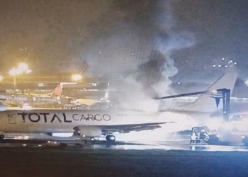 Avião pega fogo e faz pouso de emergência no Aeroporto de Guarulhos