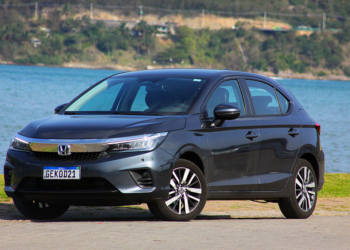 Honda City 2024 ainda é um excelente negócio e superior ao Virtus e Versa em equipamentos