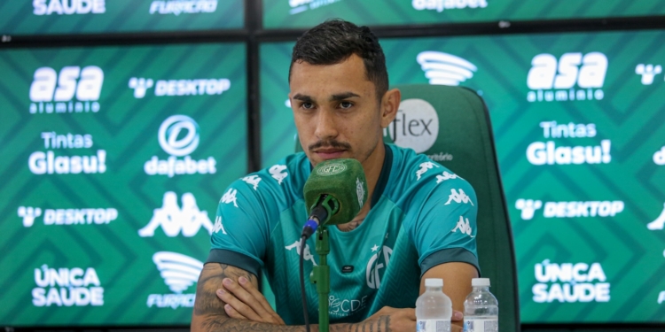 Bugre em crise: Luan Dias explica desabafo polêmico e nega atrito com Pegorari