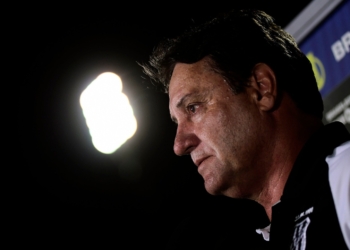 ‘Bombeiro’ acionado: João Brigatti volta ao Majestoso com missão de salvar a Ponte da Série C