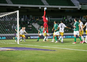 Guarani empata com o Amazonas e é rebaixado à Série C pela terceira vez na história