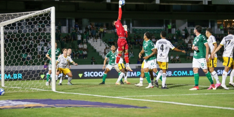 Guarani empata com o Amazonas e é rebaixado à Série C pela terceira vez na história