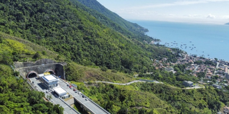 Contorno Sul da Rodovia dos Tamoios que liga Caraguatatuba a São Sebastião é entregue
