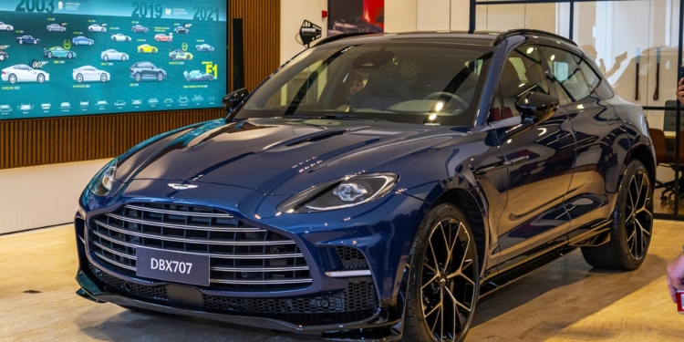 Chegam ao Brasil as primeiras unidades do Aston Martin Vantage e do SUV DBX707