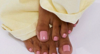 Esmaltes para os pés em alta – por Daniela Nucci