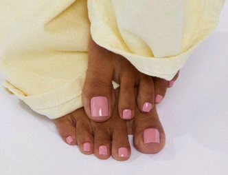 Esmaltes para os pés em alta – por Daniela Nucci