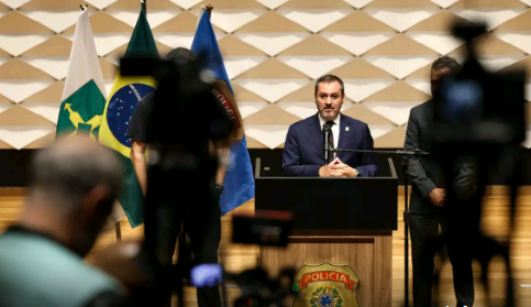 Polícia Federal investiga explosões em Brasília como ato terrorista