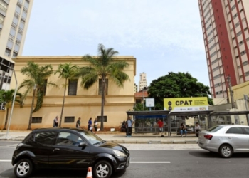 Feirão de emprego neste sábado terá atendimento para imigrantes e refugiados