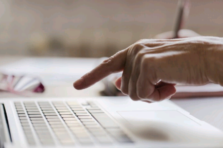 Os autores científicos são importantes mas os revisores também são – por Carmino de souza