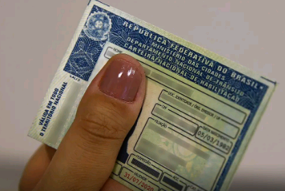 Detran alerta para golpes com CNH por mensagens SMS